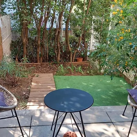 Studio La Boheme Wifi ,fibre, Garage Prive, Jardinet. Rdc. Tram L1 A 400 M Apartment *